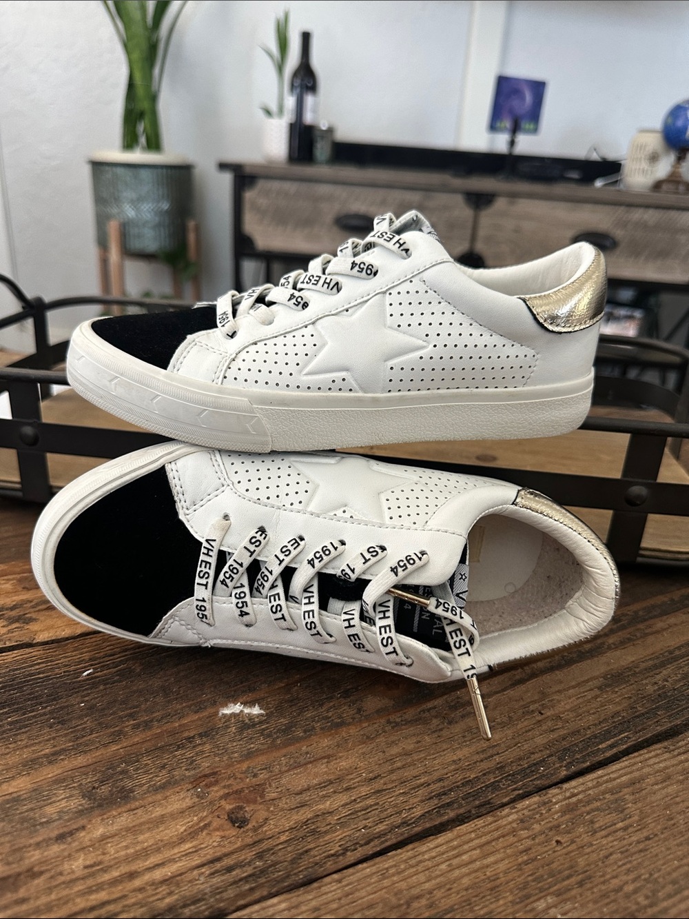Vintage Havana White and Black Star Sneakers with Gold Heel